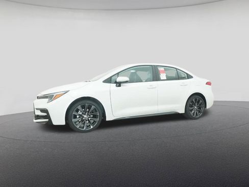 New 2026 Toyota Corolla SE image 18