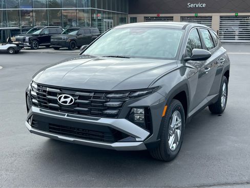 New 2026 Hyundai Tucson SE AWD/4WD image 2