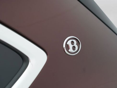 New 2026 Bentley Bentayga Extended Wheelbase AWD/4WD image 16