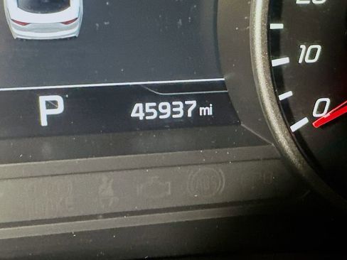 Used 2018 Kia Stinger GT1 image 35