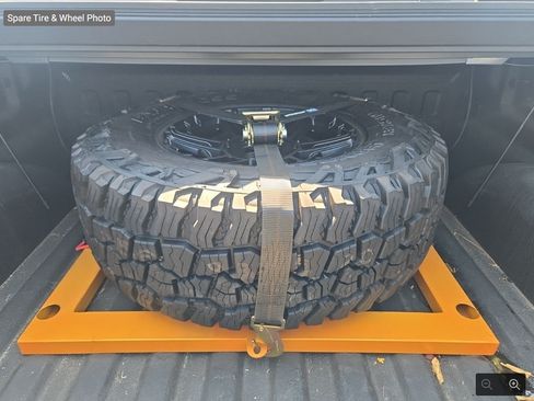Used 2019 Ford F150 Raptor w/ Equipment Group 802A Luxury AWD/4WD image 8