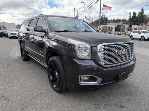 Used 2015 GMC Yukon XL Denali w/ Premium Package image 13