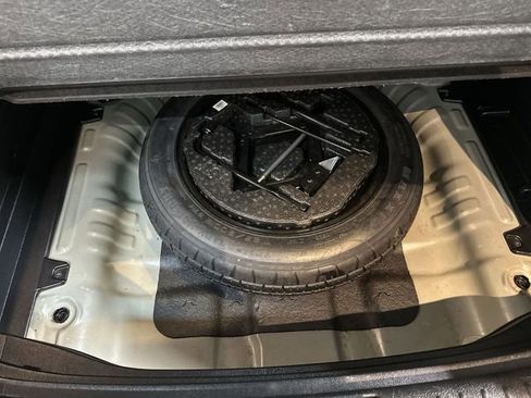 Used 2024 Kia Seltos EX image 29