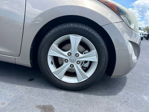 Used 2016 Hyundai Elantra Value Edition FWD image 8