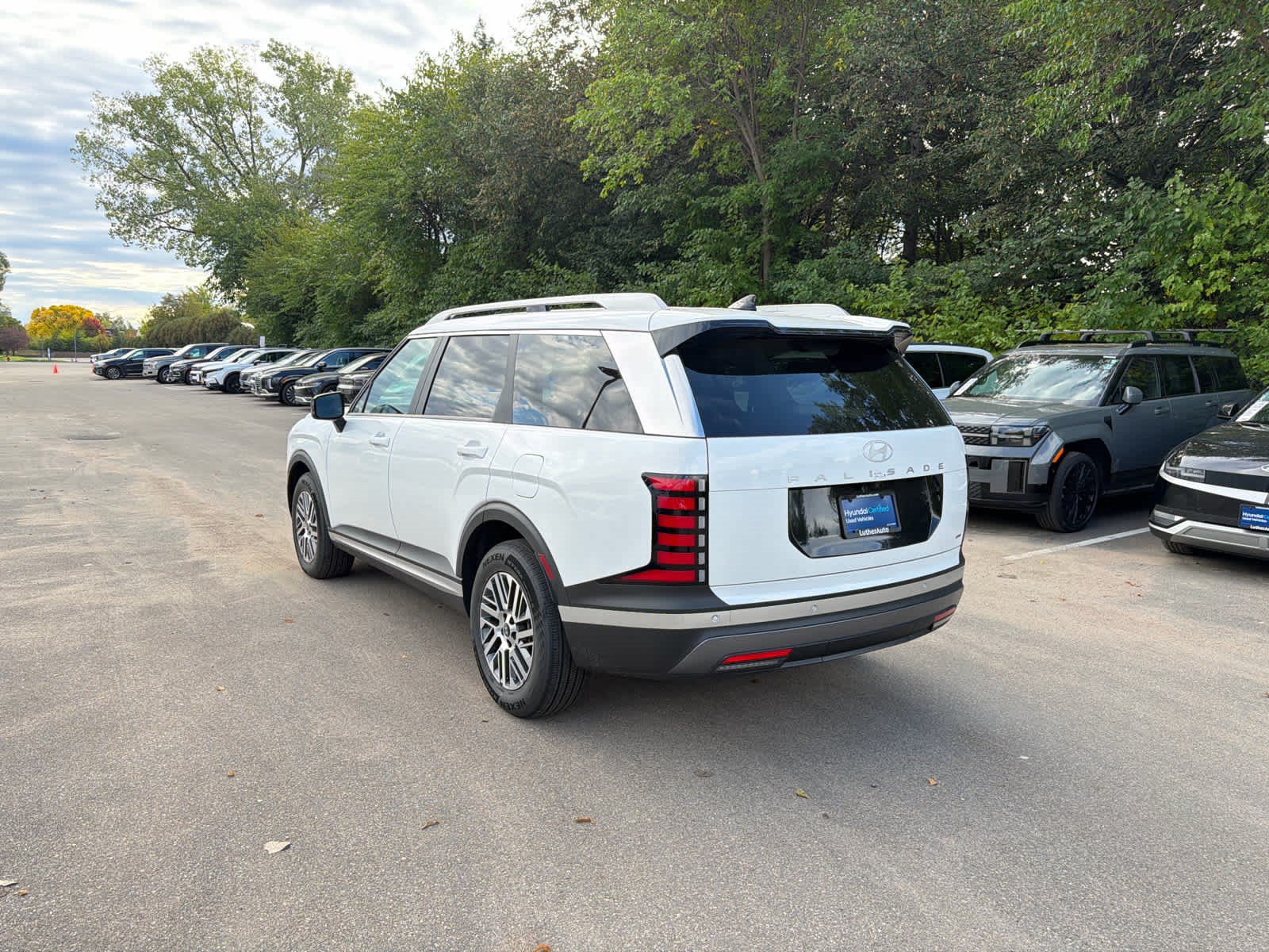 Certified 2026 Hyundai Palisade SEL AWD/4WD image 3