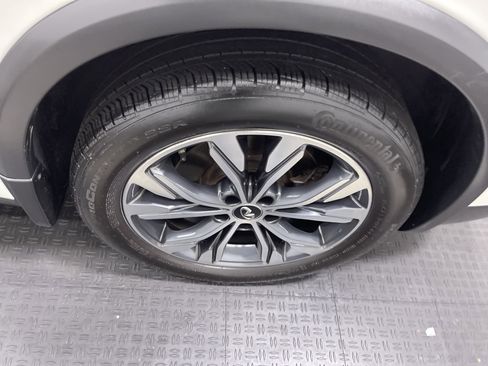 Used 2018 INFINITI QX30 Premium w/ Cargo Package image 27