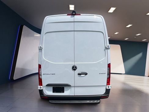New 2025 Mercedes-Benz Sprinter 2500 image 3