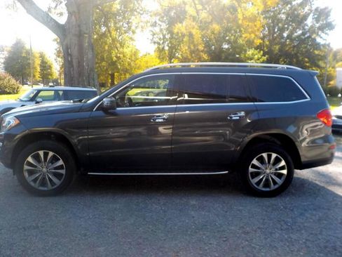 Used 2013 Mercedes-Benz GL 450 4MATIC w/ Premium 2 Pkg image 2