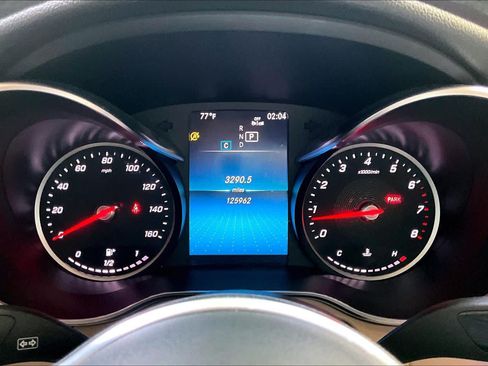 Used 2021 Mercedes-Benz GLC 300 image 25