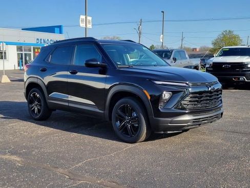 New 2026 Chevrolet TrailBlazer LT w/ Midnight Edition AWD/4WD image 2