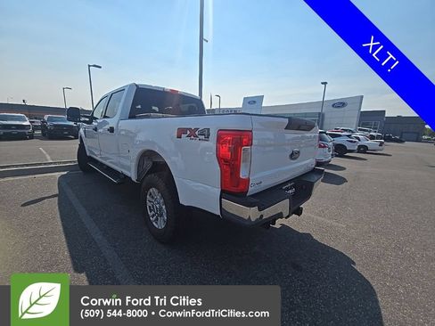 Used 2017 Ford F250 XLT w/ XLT Value Package AWD/4WD image 7