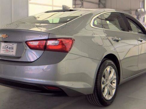 Used 2024 Chevrolet Malibu LT FWD image 3