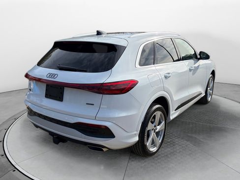 New 2025 Audi Q5 Premium Plus image 7