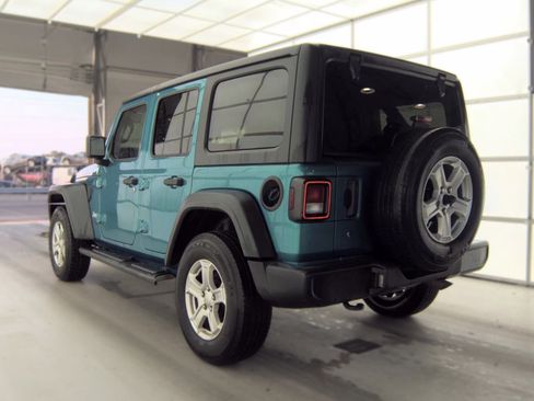 Used 2019 Jeep Wrangler Unlimited Sport S AWD/4WD image 4
