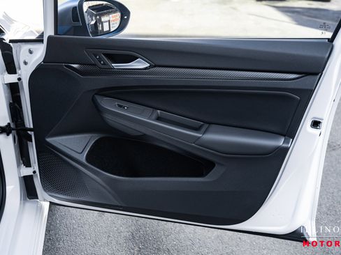 Used 2024 Volkswagen Golf R 4-Door image 39