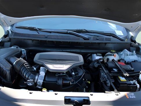 Used 2025 Cadillac XT6 Premium Luxury image 26