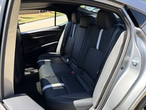 Used 2026 Toyota Camry SE w/ Multimedia Upgrade Package image 20