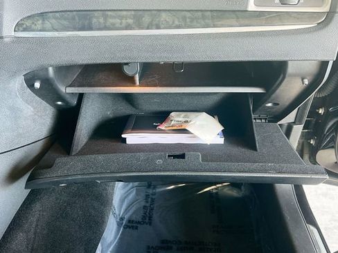 Used 2023 Chrysler 300 Touring L w/ Comfort Group image 31