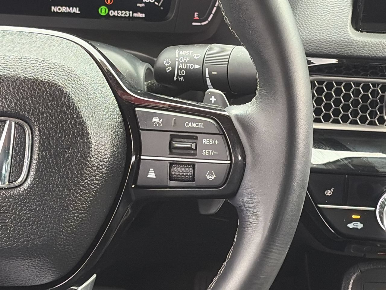 Used 2023 Honda Civic Touring image 23