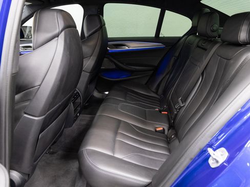 Used 2018 BMW M5 image 8