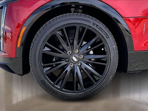 New 2026 Cadillac Lyriq Sport w/ LPO, ONYX Package image 12