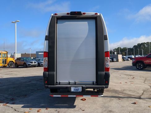 New 2024 RAM ProMaster 3500 w/ Delivery Van Package image 8