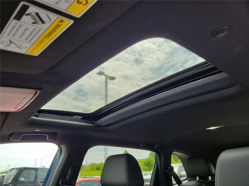 Used 2025 Honda CR-V Sport-L image 32