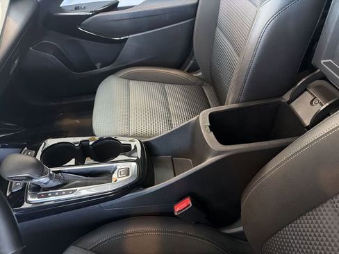 Certified 2025 Chevrolet Trax LT w/ LT Convenience Package image 21