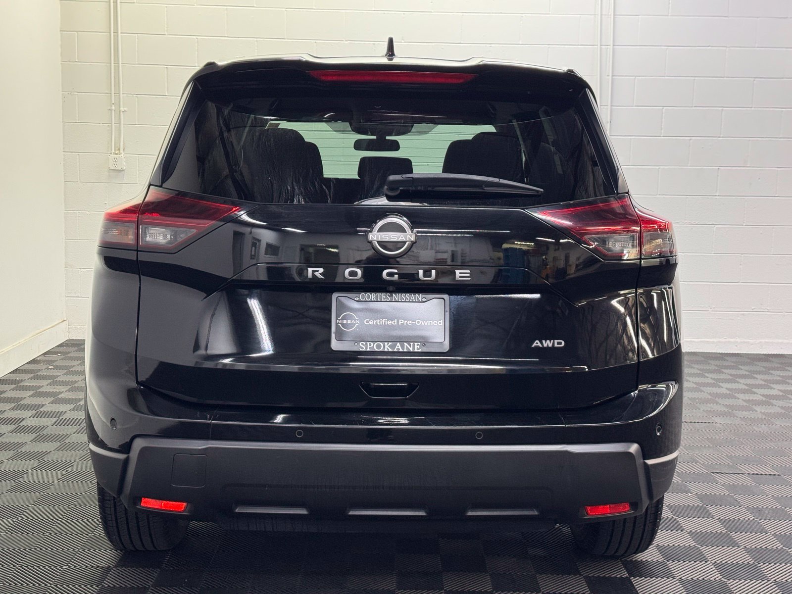 Certified 2025 Nissan Rogue SV AWD/4WD image 10