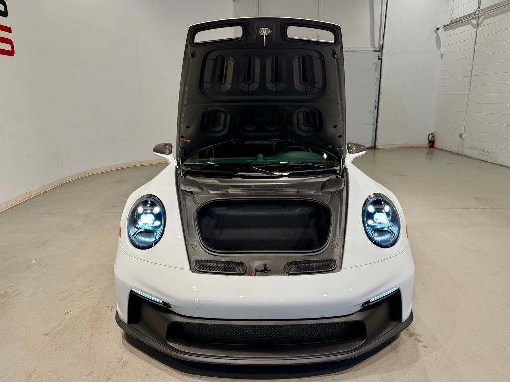 Used 2022 Porsche 911 GT3 w/ Extended Leather Package RWD image 39