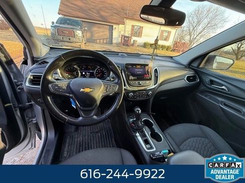 Used 2019 Chevrolet Equinox LT w/ Sun & Navigation Package image 6
