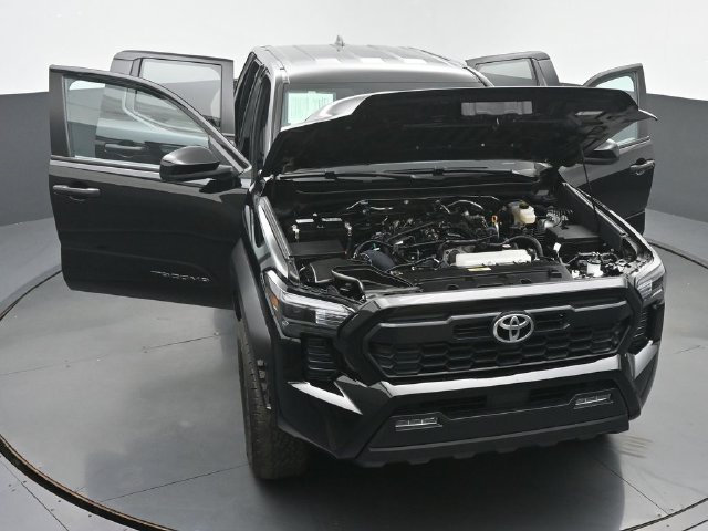 Used 2024 Toyota Tacoma TRD Off-Road AWD/4WD image 60