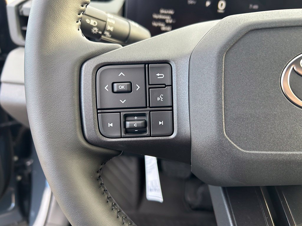 Used 2026 Toyota RAV4 SE w/ Weather Package AWD/4WD image 19