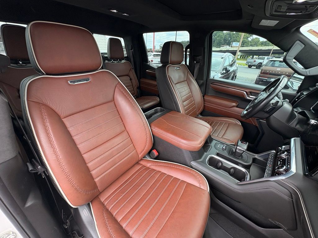 Used 2024 GMC Sierra 1500 Denali Ultimate AWD/4WD image 31