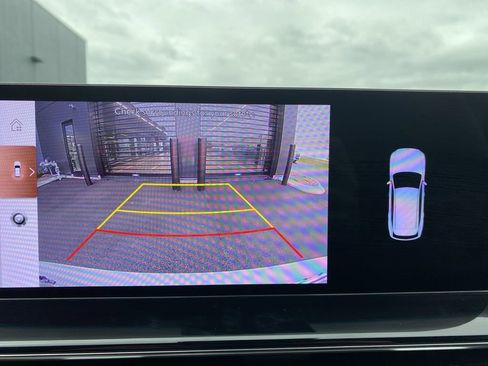 Used 2025 Genesis GV80 2.5T image 21