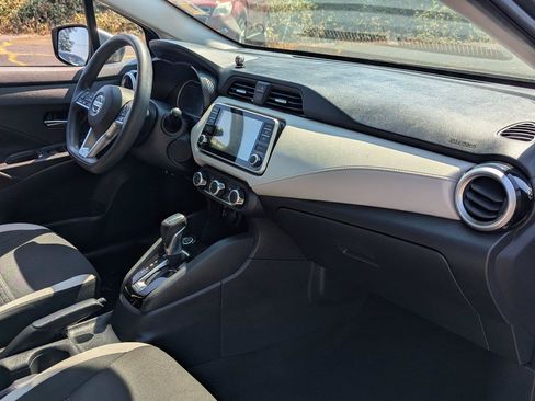 Used 2021 Nissan Versa SV FWD image 30