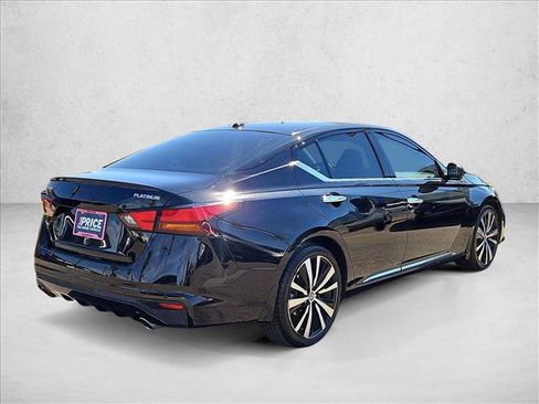 Used 2019 Nissan Altima 2.5 Platinum image 5