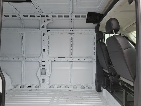 Used 2026 RAM ProMaster 2500 w/ Convenience Group FWD image 12