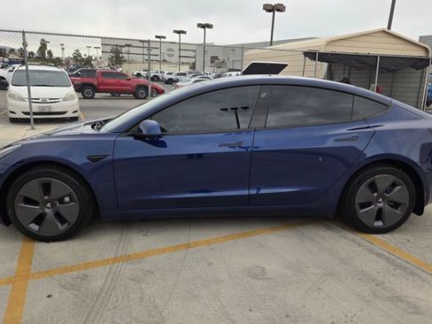 Used 2022 Tesla Model 3 image 9