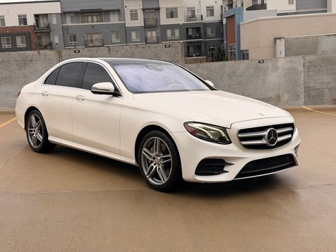 Used 2017 Mercedes-Benz E 300 4MATIC image 1