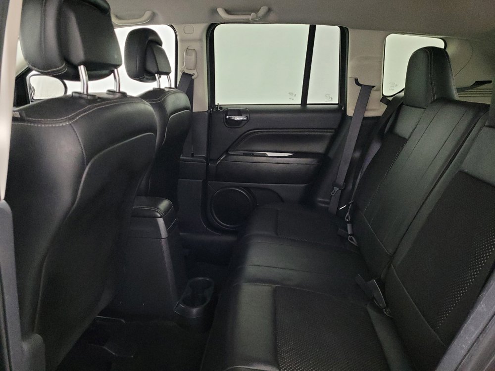 Used 2016 Jeep Compass Latitude AWD/4WD image 18