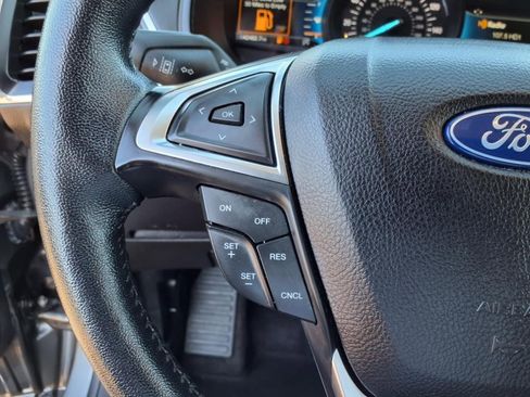 Used 2022 Ford Edge Titanium image 23