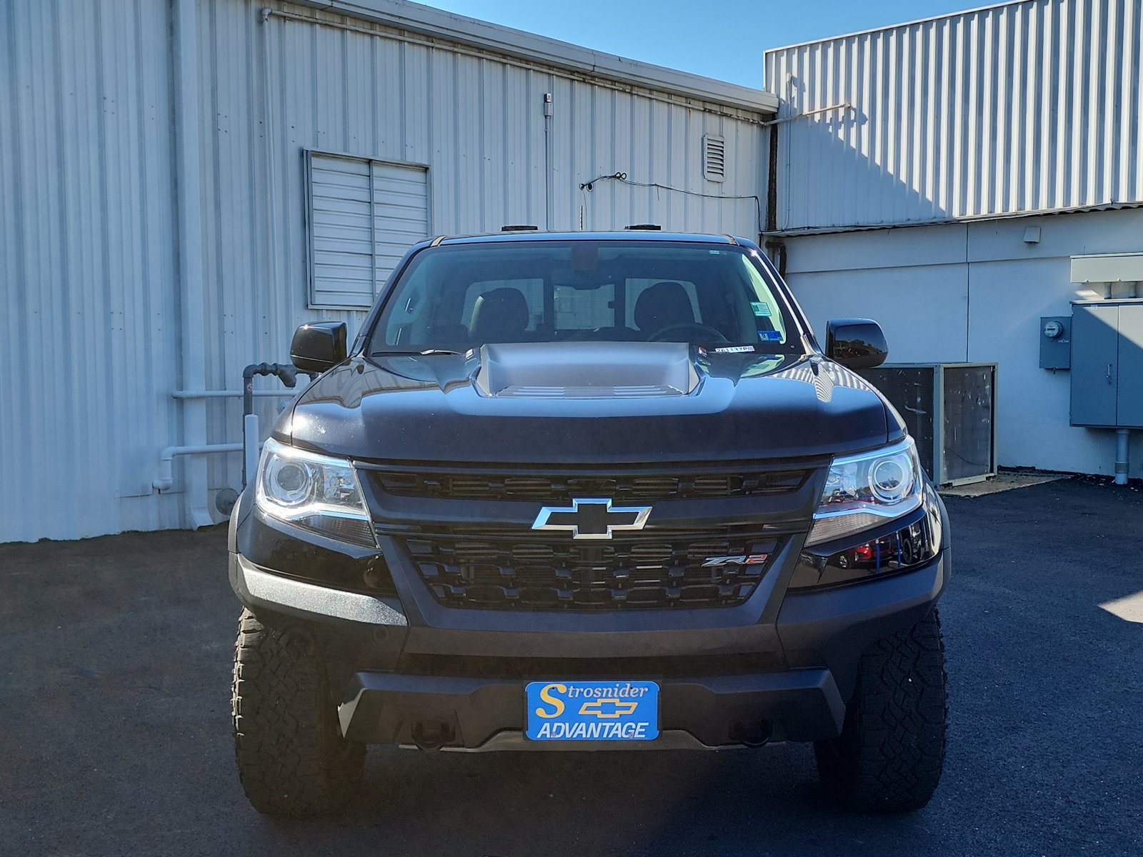 Used 2020 Chevrolet Colorado ZR2 w/ ZR2 Midnight Special Edition AWD/4WD image 8