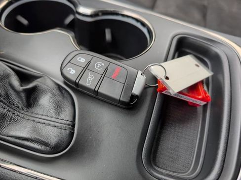 Used 2019 Dodge Durango GT AWD/4WD image 36