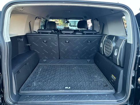 Used 2007 Toyota FJ Cruiser 4WD image 26