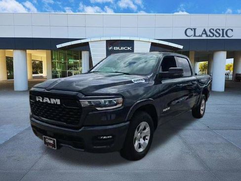 Used 2025 RAM 1500 Lone Star RWD image 3