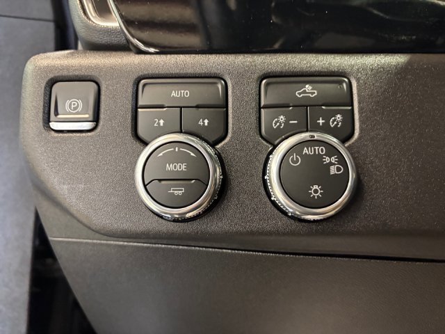 Used 2026 GMC Sierra 1500 SLE AWD/4WD image 22
