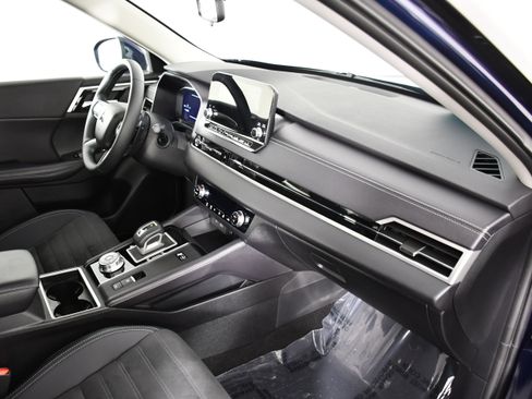 Used 2025 Mitsubishi Outlander SE AWD/4WD image 40