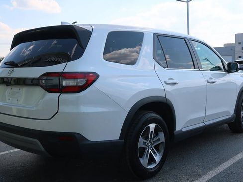 Used 2024 Honda Pilot EX-L image 13