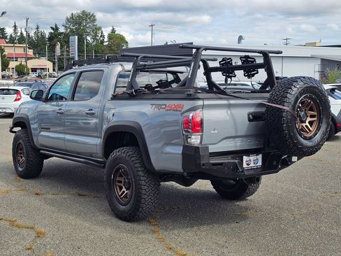 Used 2021 Toyota Tacoma TRD Off-Road AWD/4WD image 6